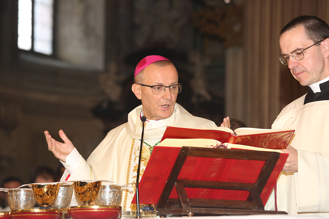 Monsignor Marco Prastaro Vescovo di Asti_317.jpg